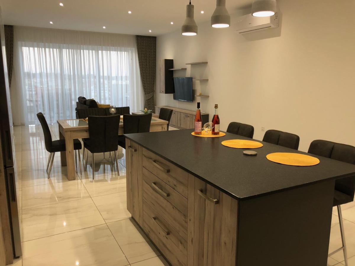Penthouse In Marsaxlokk With Panoramic Views: 3 Bedrooms, 2 Baths Zewnętrze zdjęcie